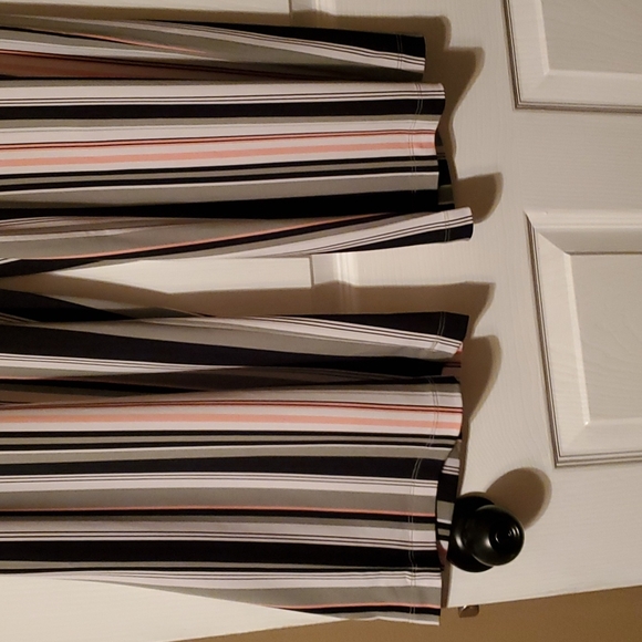 Womens pants - Picture 2 of 4